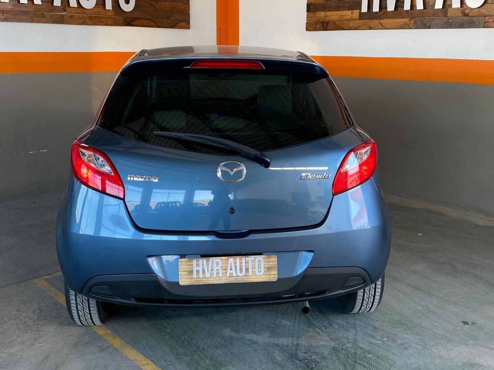 2014 Mazda Demio photo 9