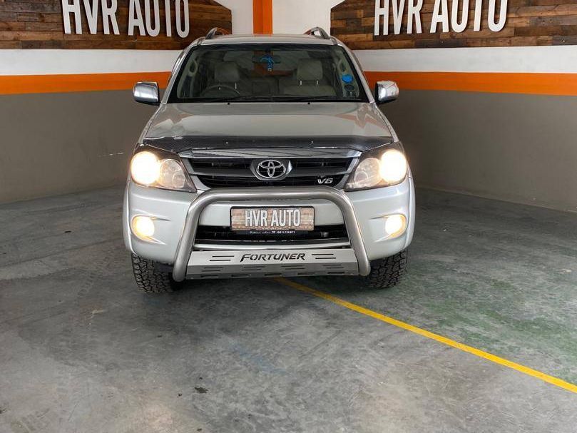 2007 Toyota Fortuner photo 1