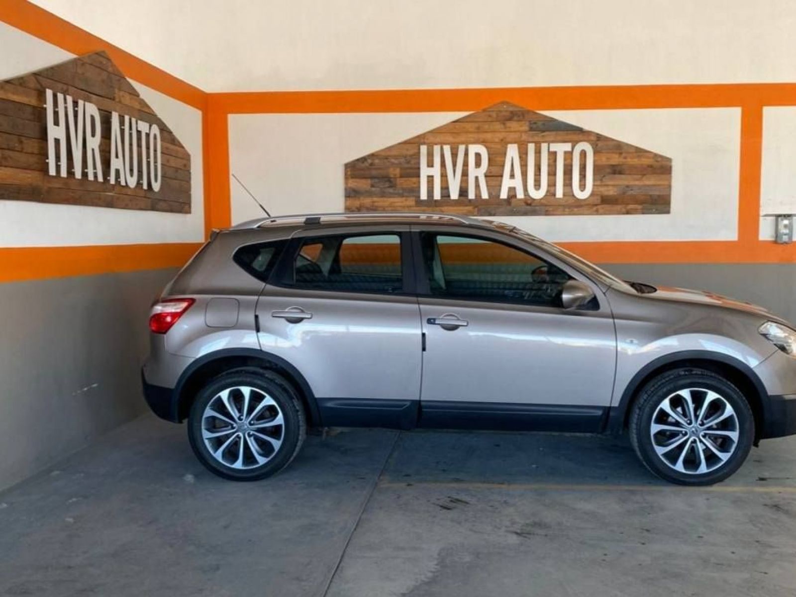 2012 Nissan Qashqai photo 2