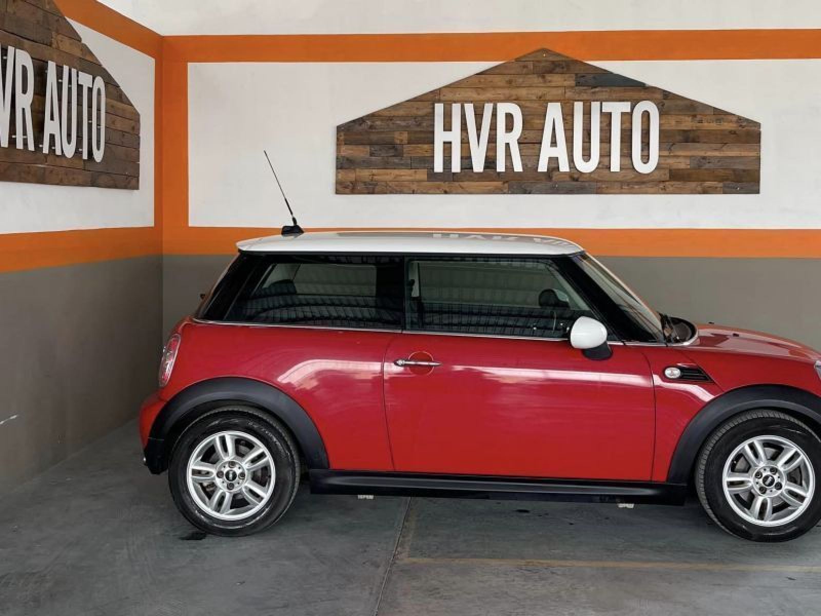 2012 Mini Cooper photo 2