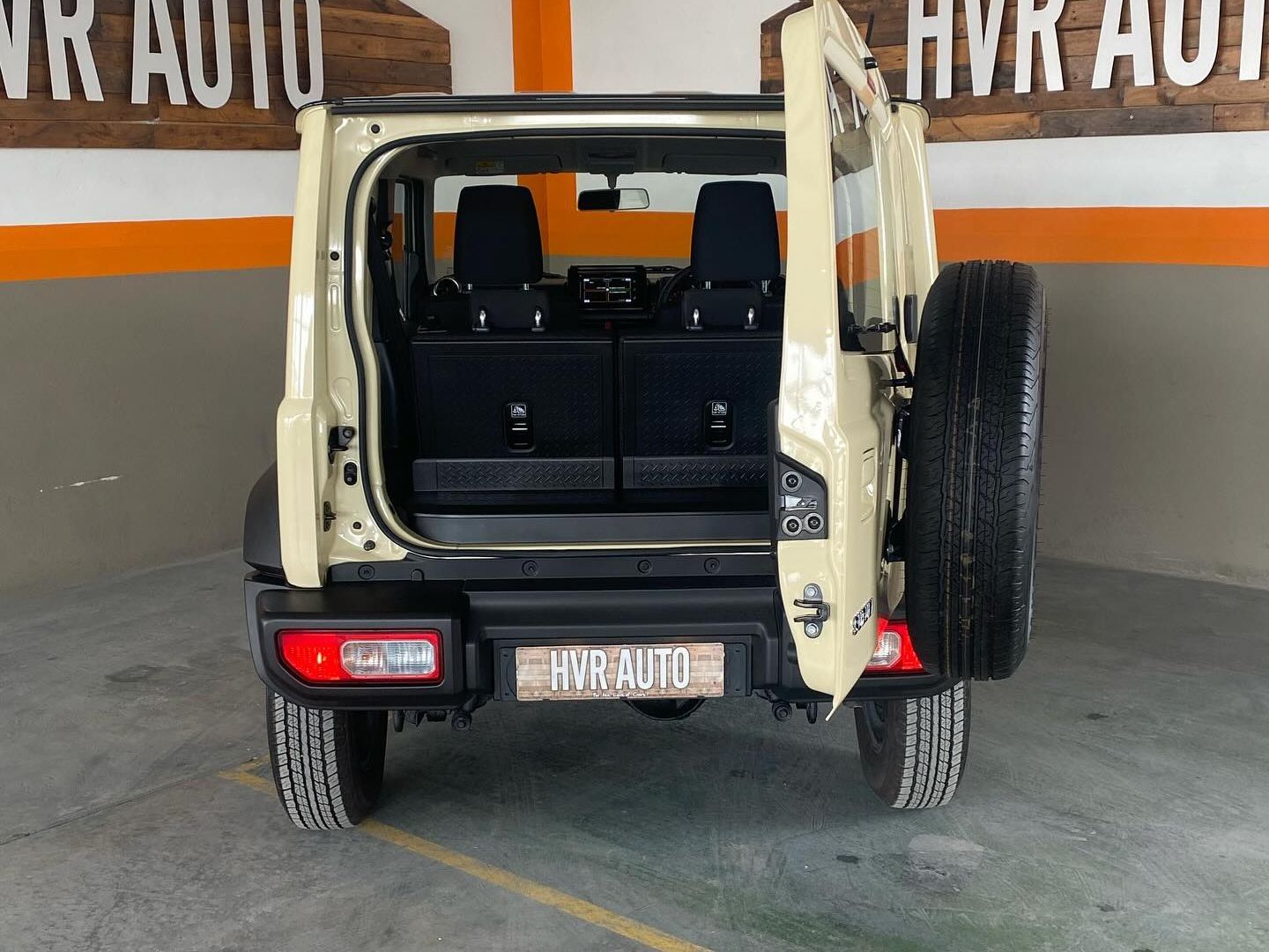 2024 Suzuki Jimny photo 7