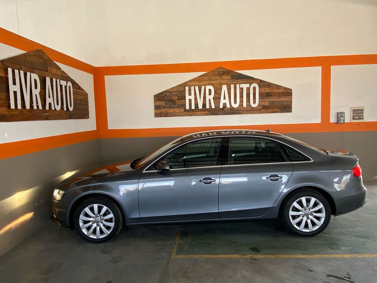 2014 Audi A4 photo 3
