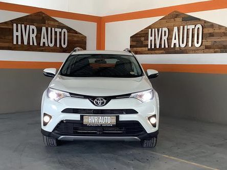 2017 Toyota Rav4 photo 1