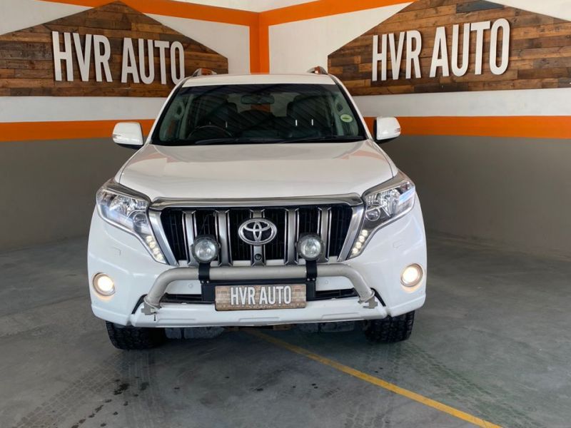 2014 Toyota Prado photo 1