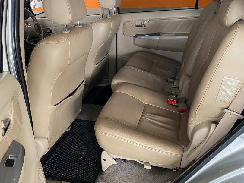 2007 Toyota Fortuner photo 4