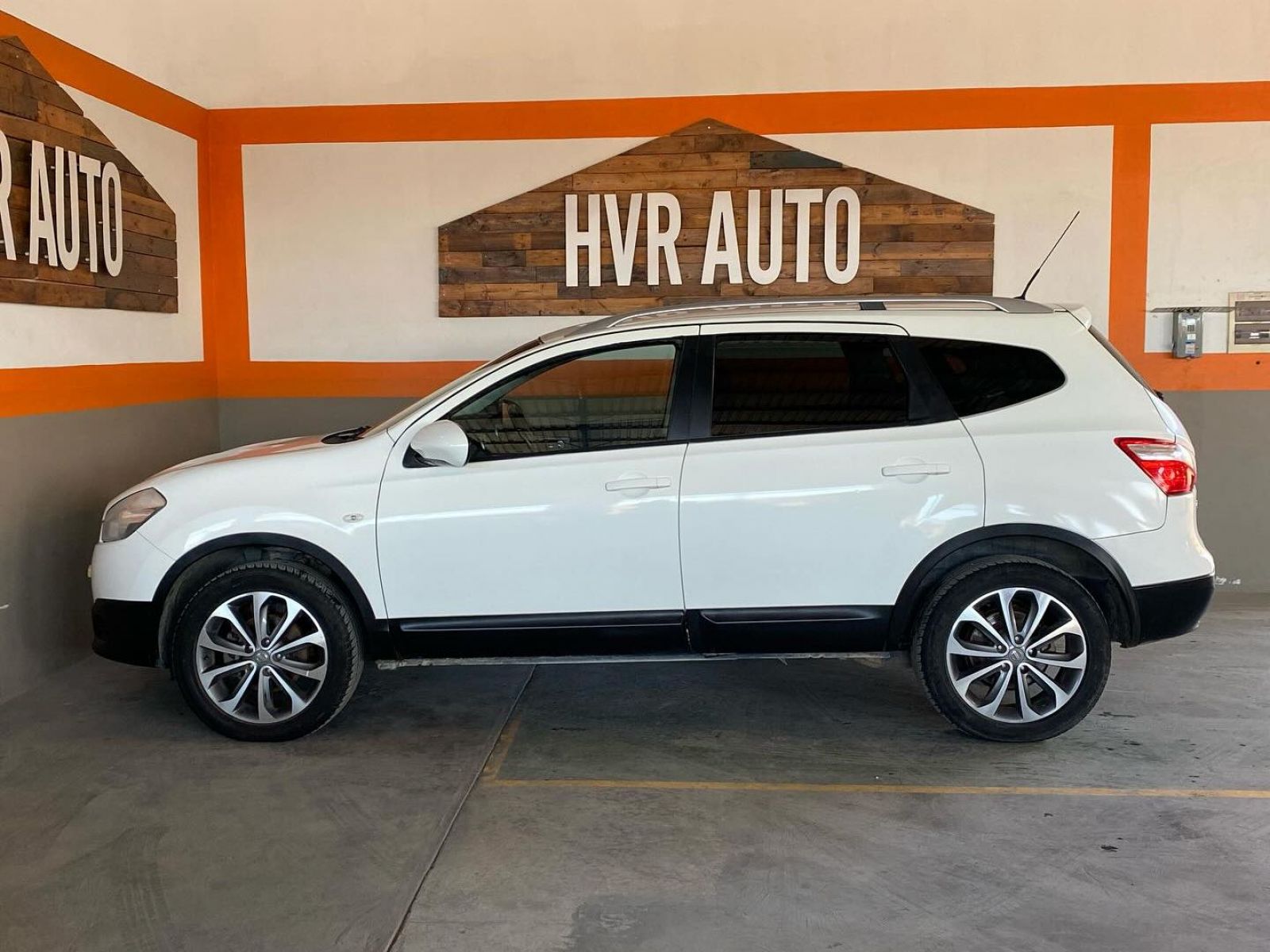 2013 Nissan Qashqai photo 3