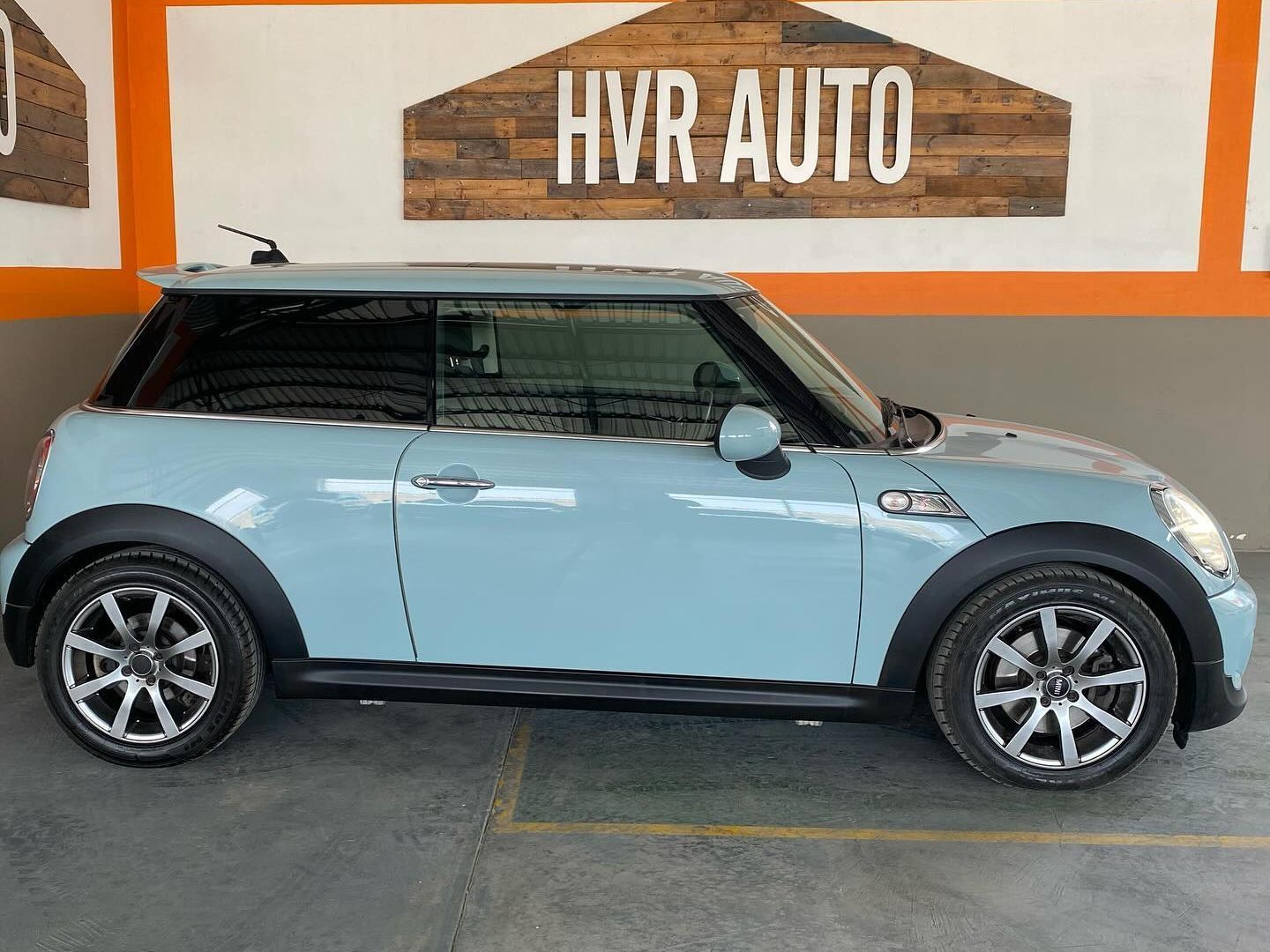 2012 Mini Cooper S photo 2