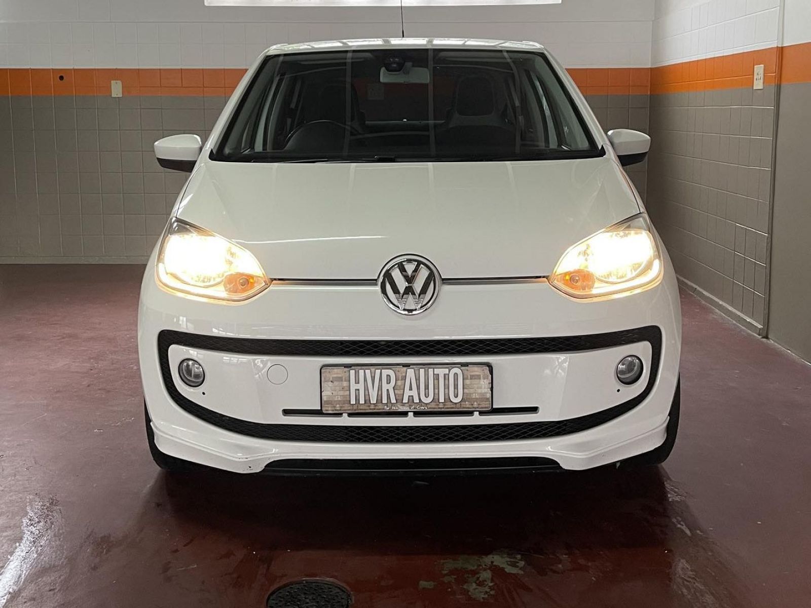 2013 Volkswagen Up photo 1