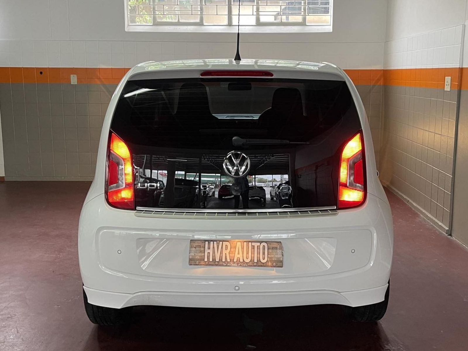 2013 Volkswagen Up photo 10