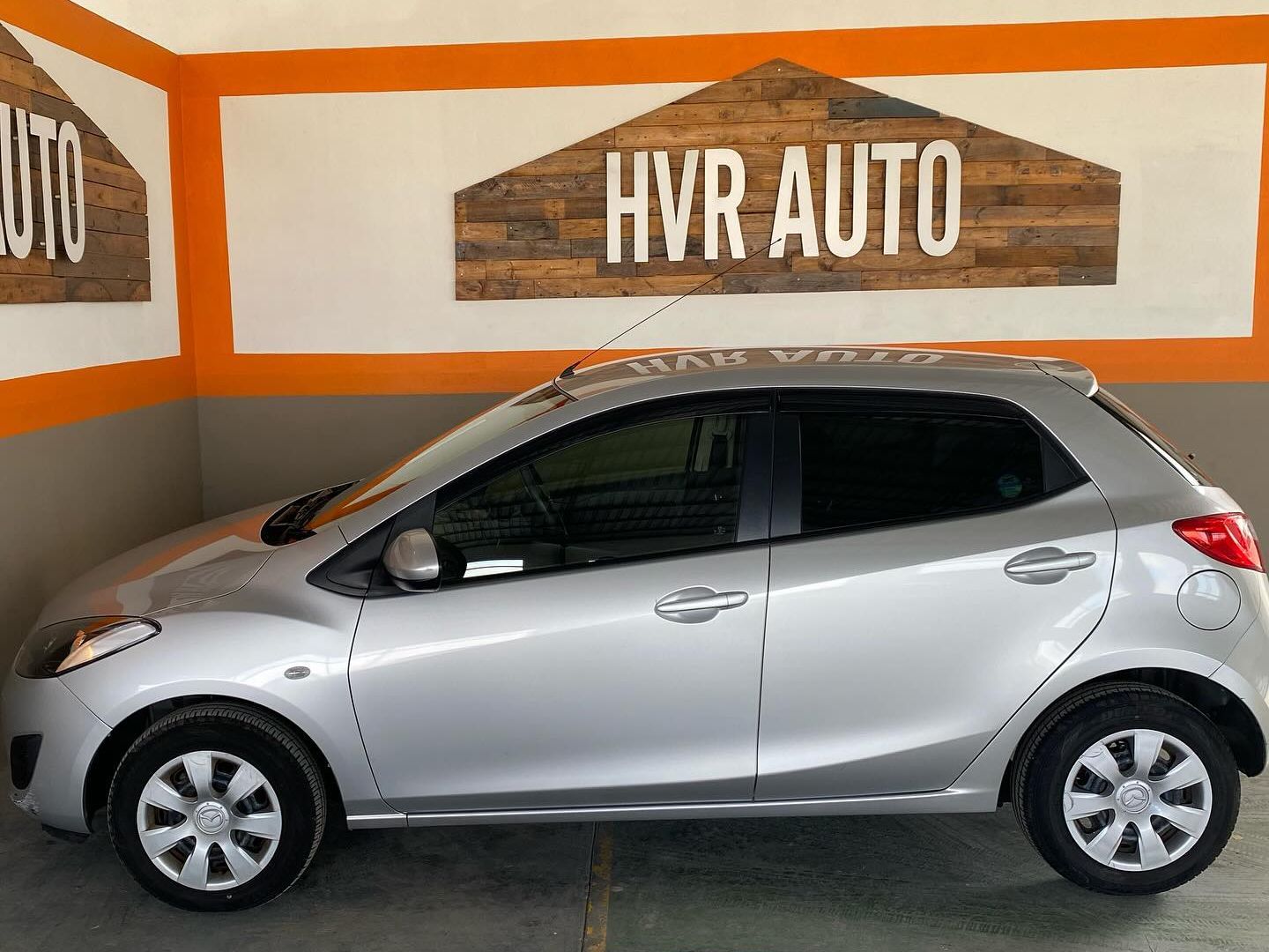 2012 Mazda Demio photo 3