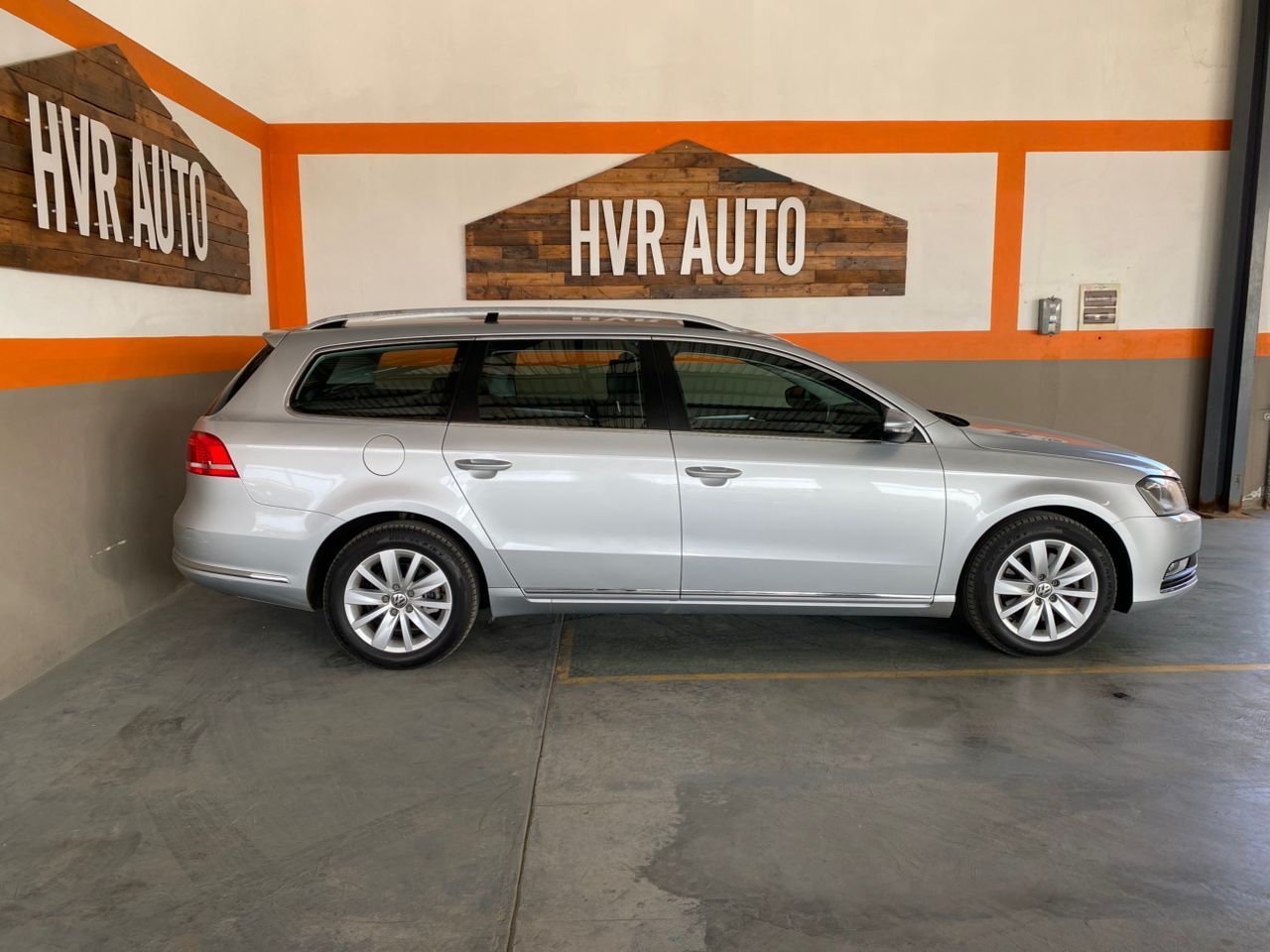2014 Volkswagen Passat photo 2