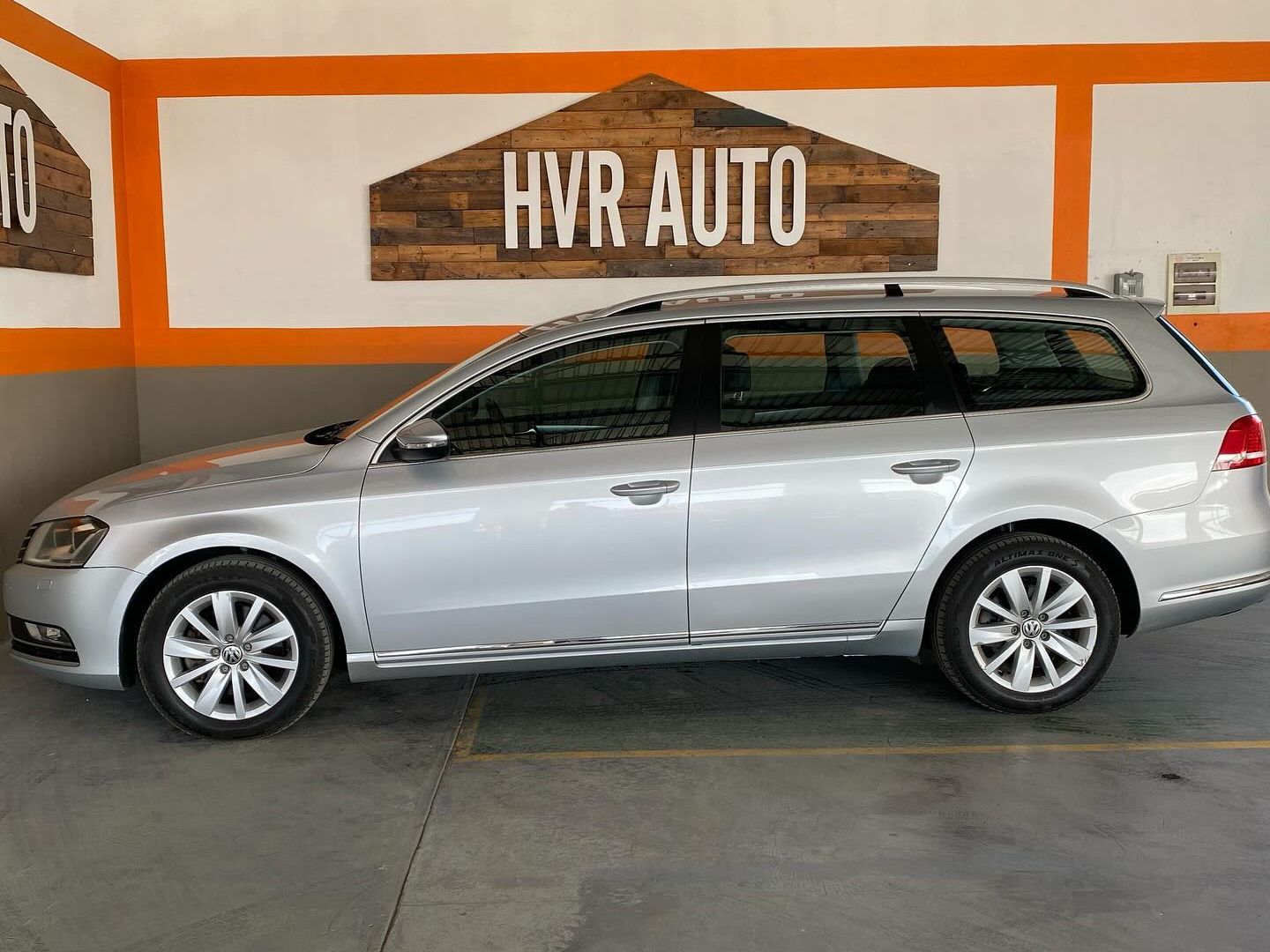 2014 Volkswagen Passat photo 3
