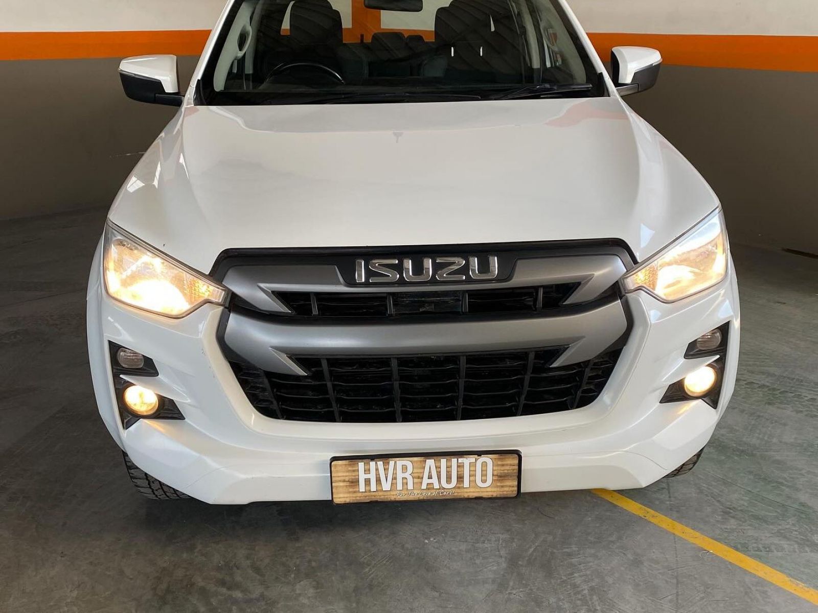 2022 Isuzu D-MAX photo 1