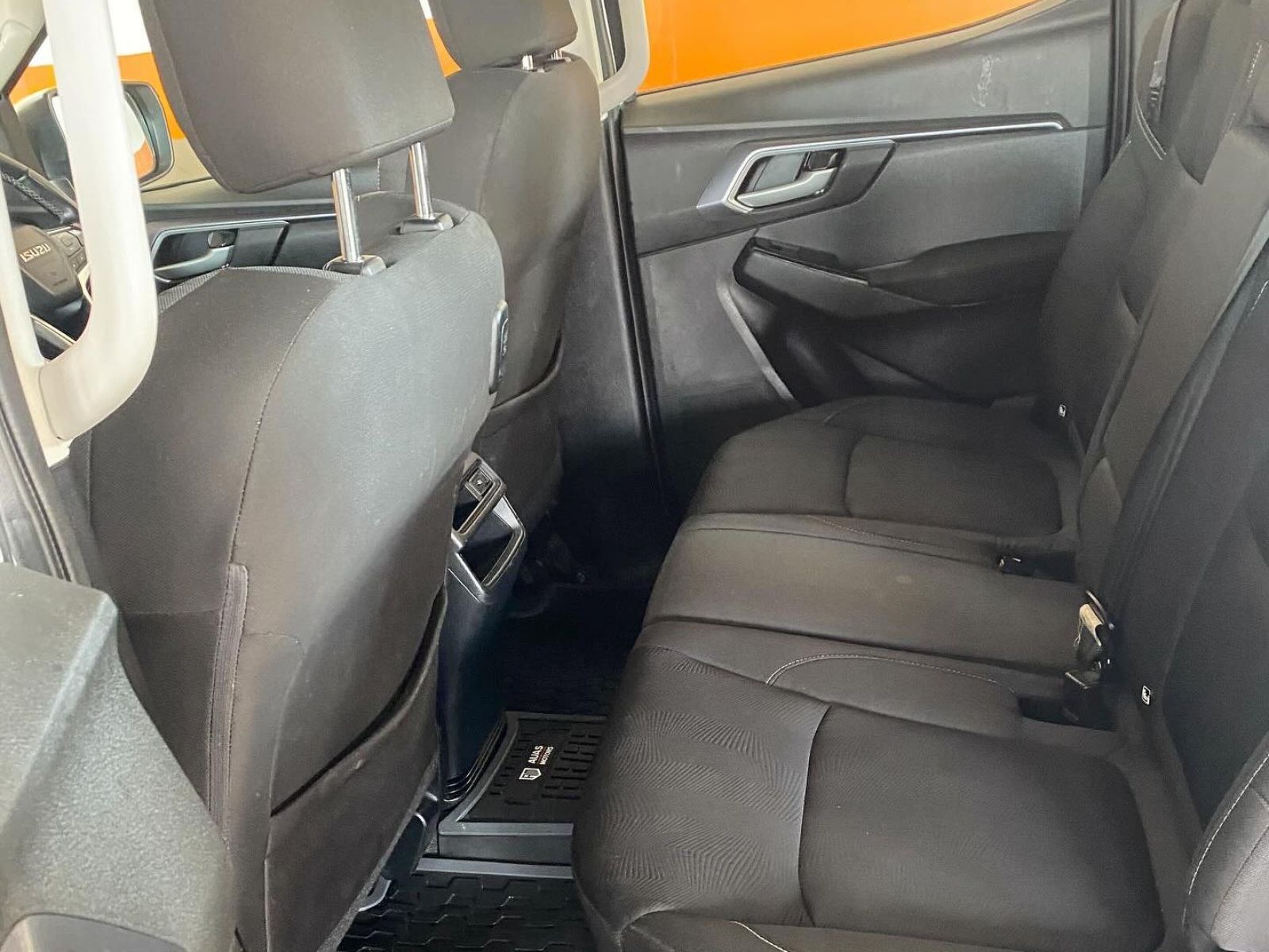 2022 Isuzu D-MAX photo 5