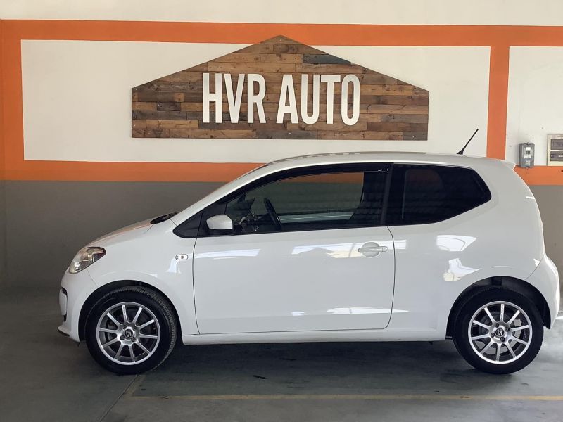 2012 Volkswagen Up photo 3