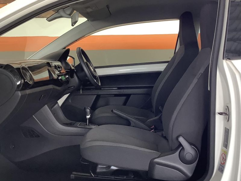 2012 Volkswagen Up photo 4