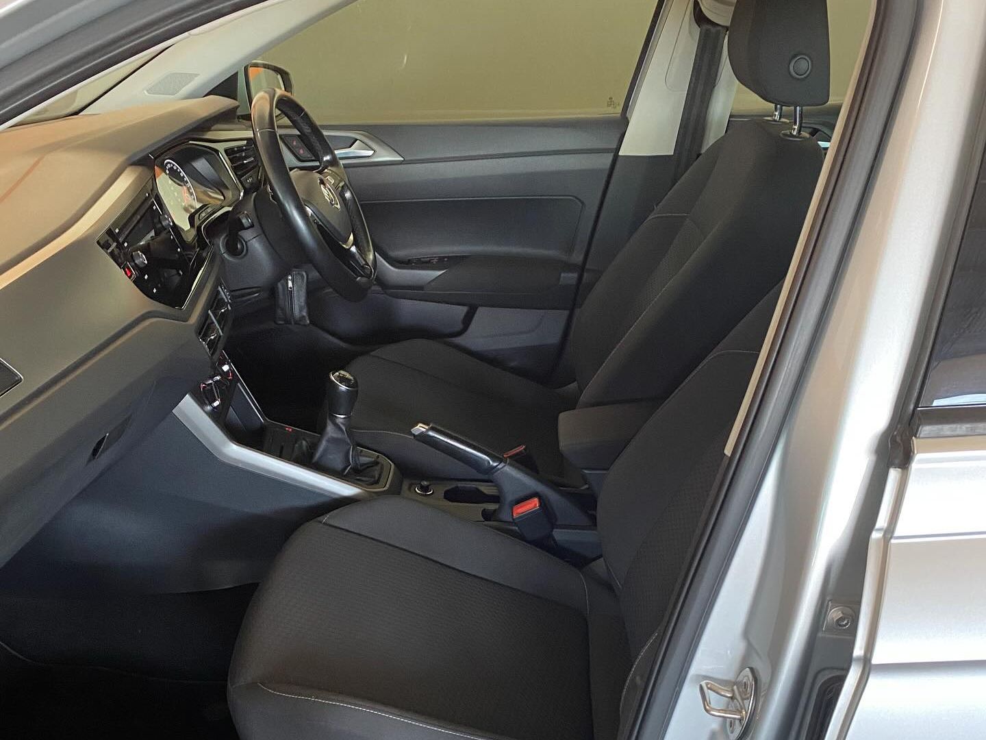 2019 Volkswagen Polo photo 4