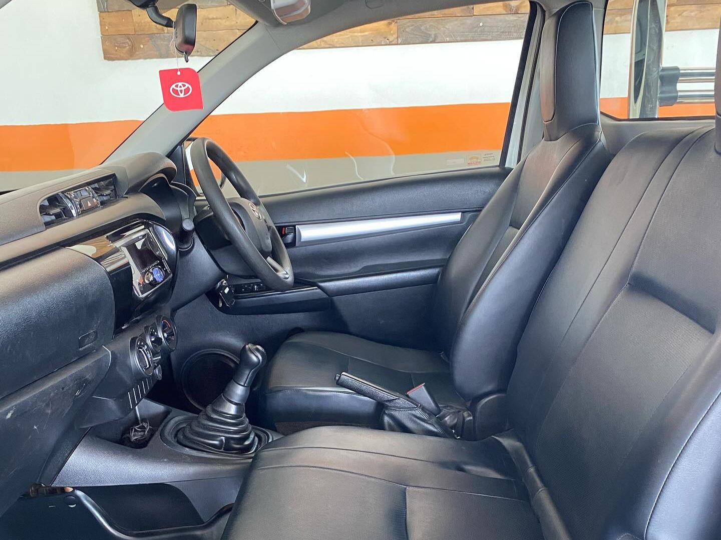 2021 Toyota Hilux photo 4