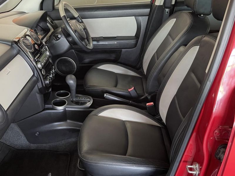 2011 Mazda Verisa photo 4