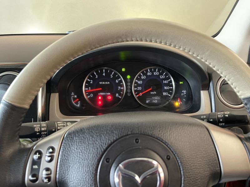 2011 Mazda Verisa photo 6