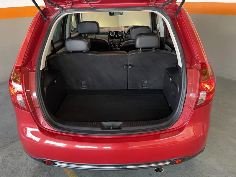 2011 Mazda Verisa photo 8