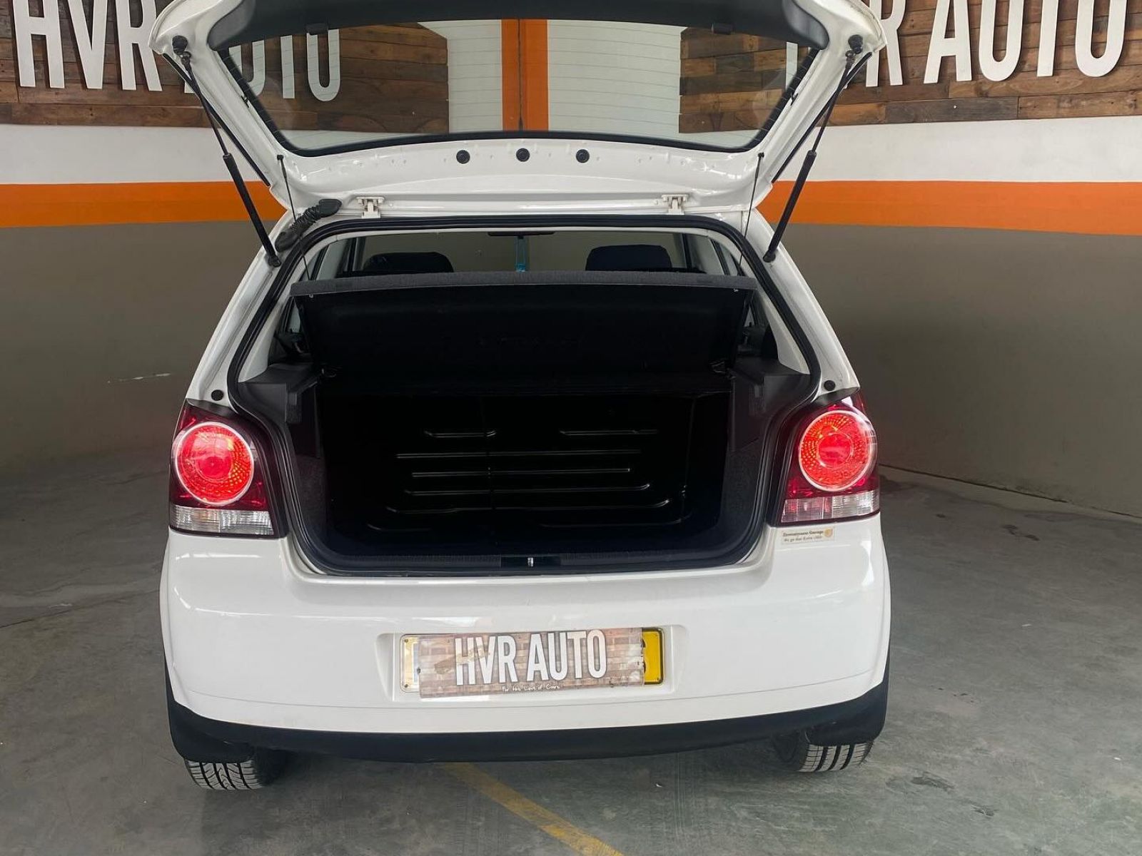 2014 Volkswagen Polo Vivo photo 7