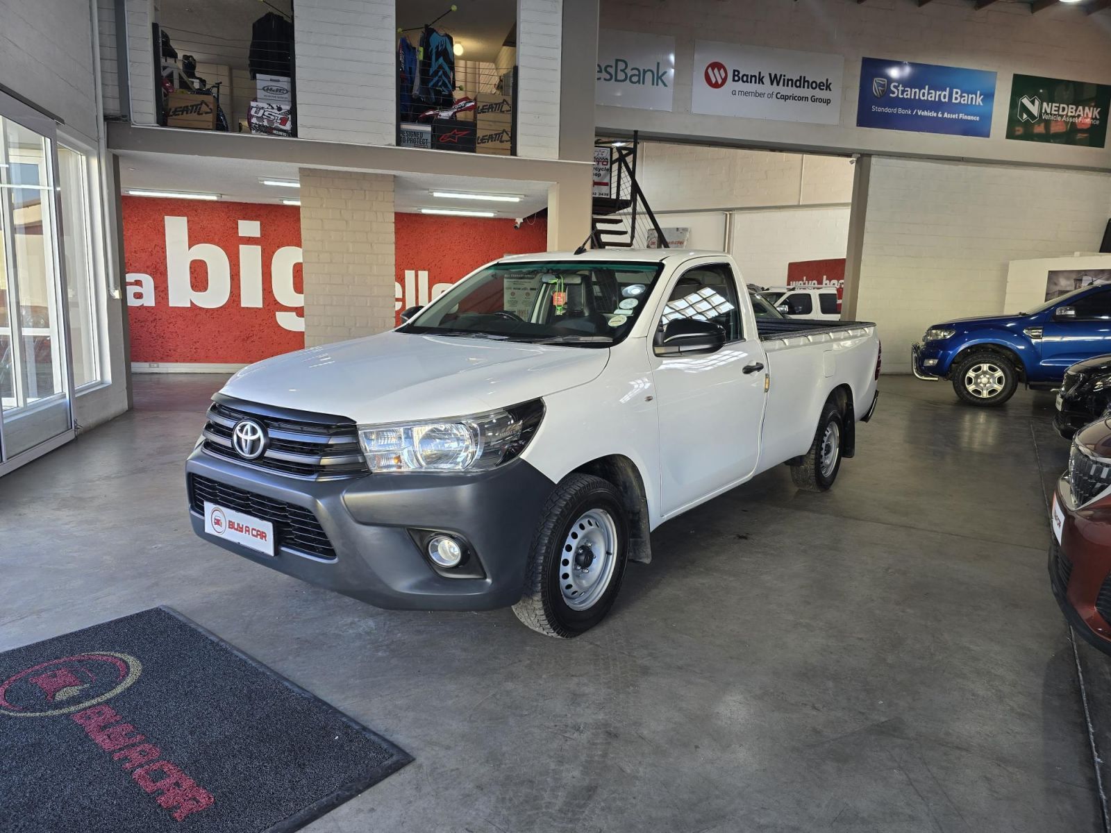 2018 Toyota Hilux photo 3