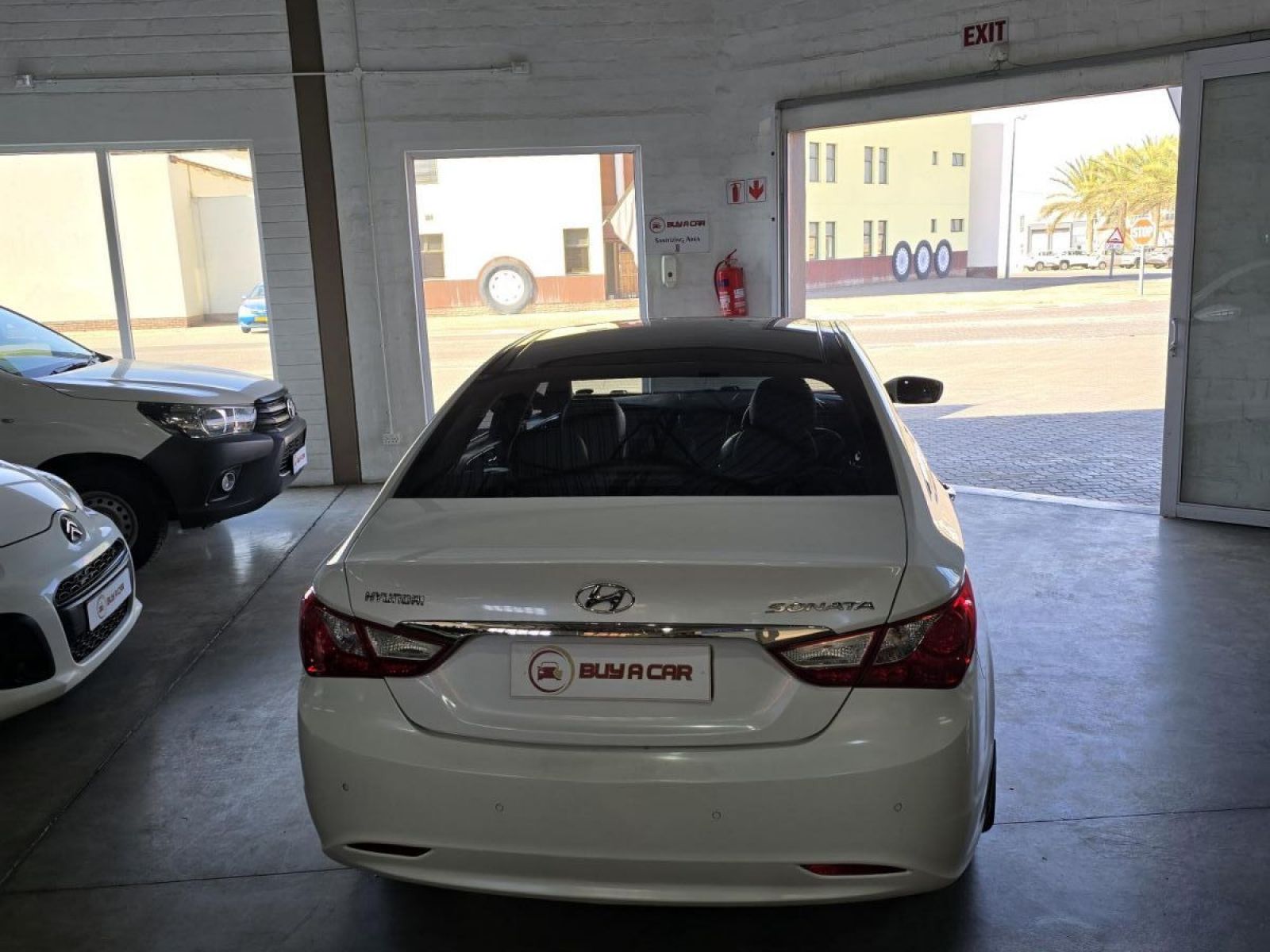 2011 Hyundai Sonata photo 5