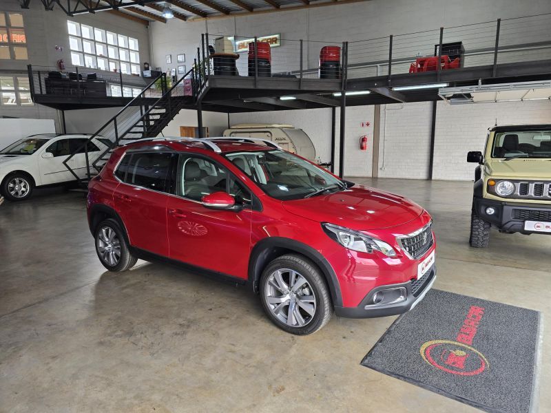 2020 Peugeot 2008 photo 1