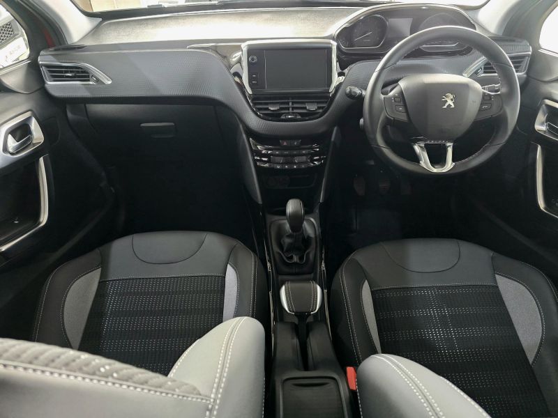 2020 Peugeot 2008 photo 5