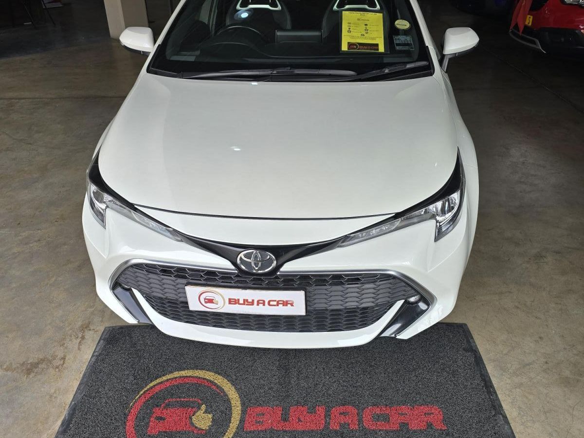2019 Toyota Corolla photo 2