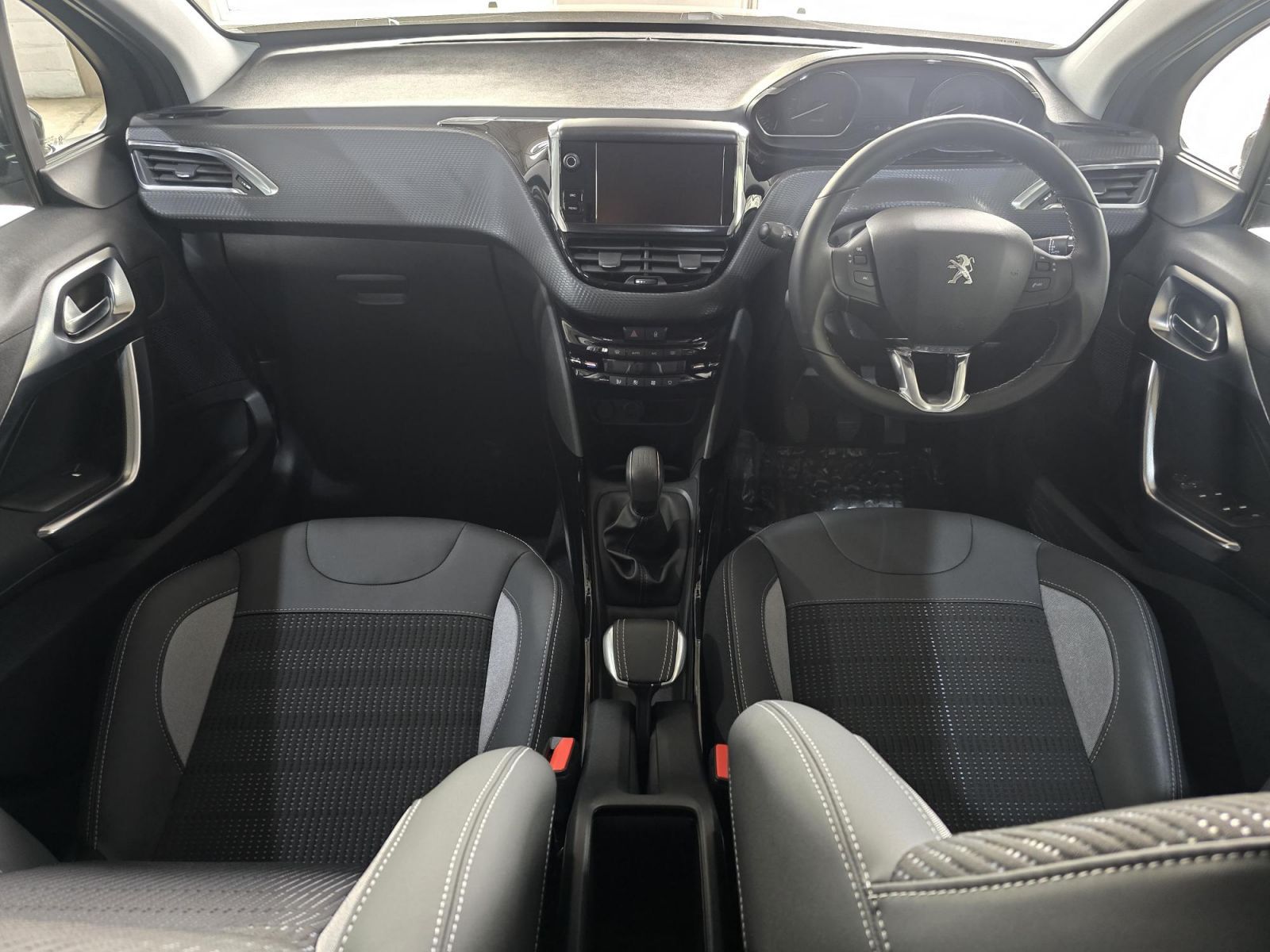 2020 Peugeot 2008 photo 5