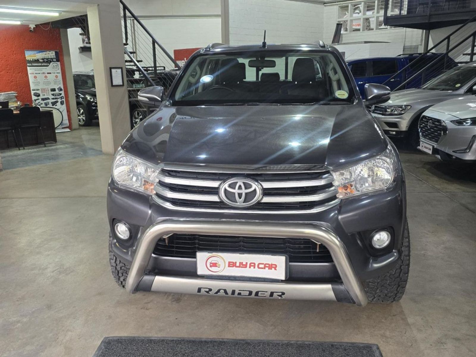 2016 Toyota Hilux photo 2