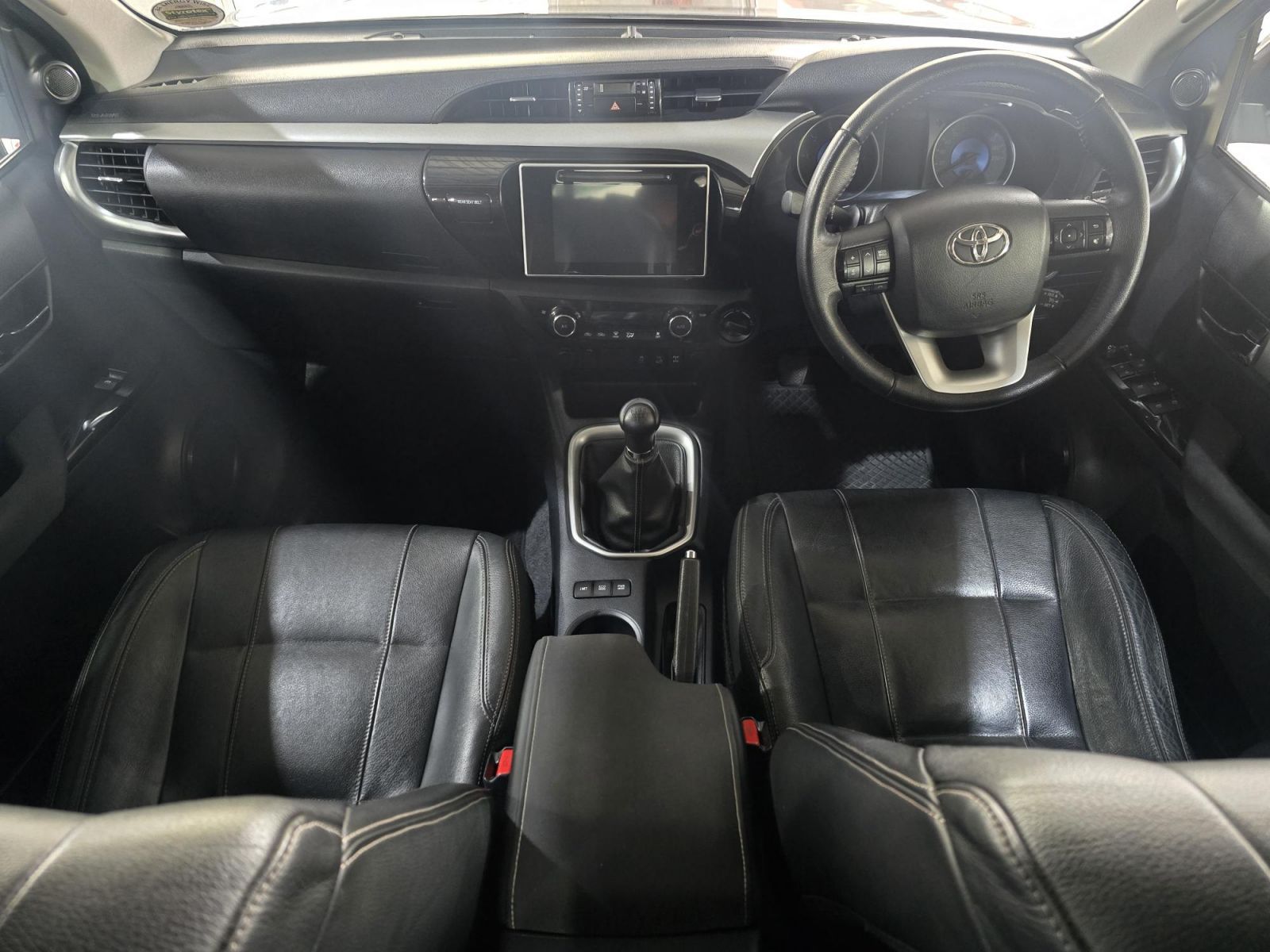 2016 Toyota Hilux photo 5