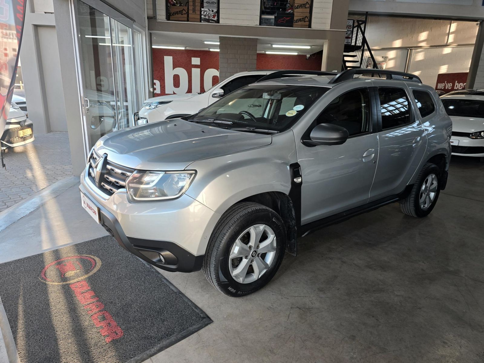 2021 Renault Duster photo 3