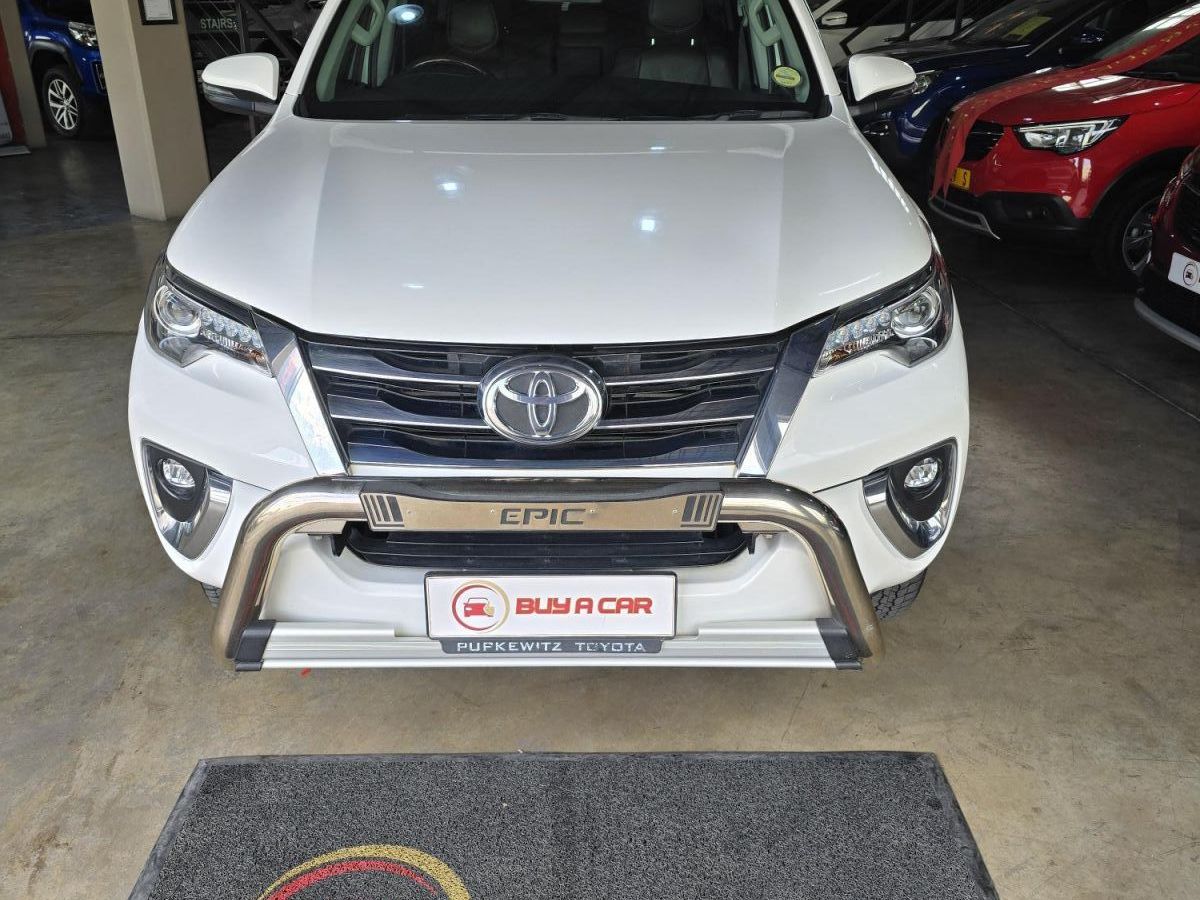 2020 Toyota Fortuner photo 2
