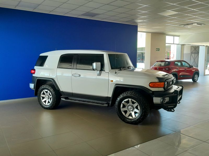 2018 Toyota FJ Cruiser photo 3