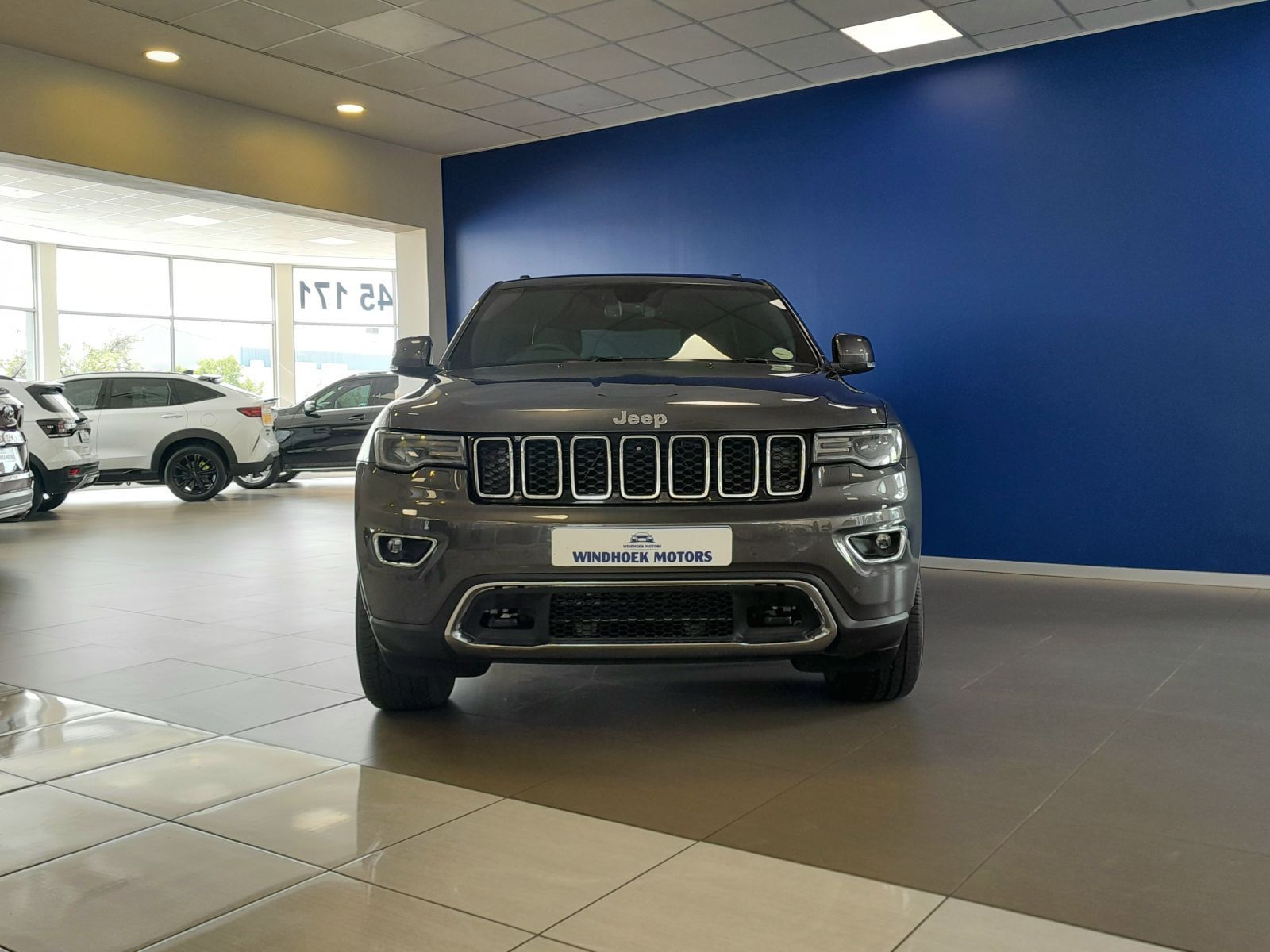 2022 Jeep Grand Cherokee photo 5