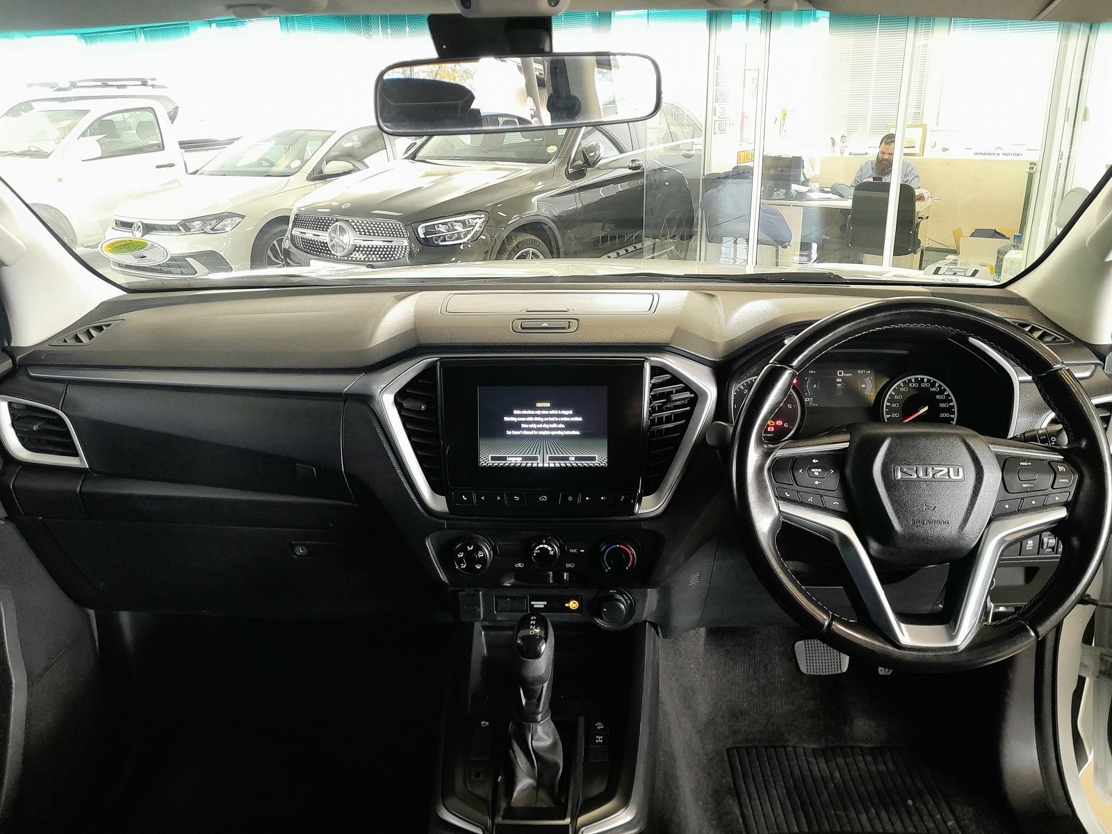 2023 Isuzu D-MAX photo 6