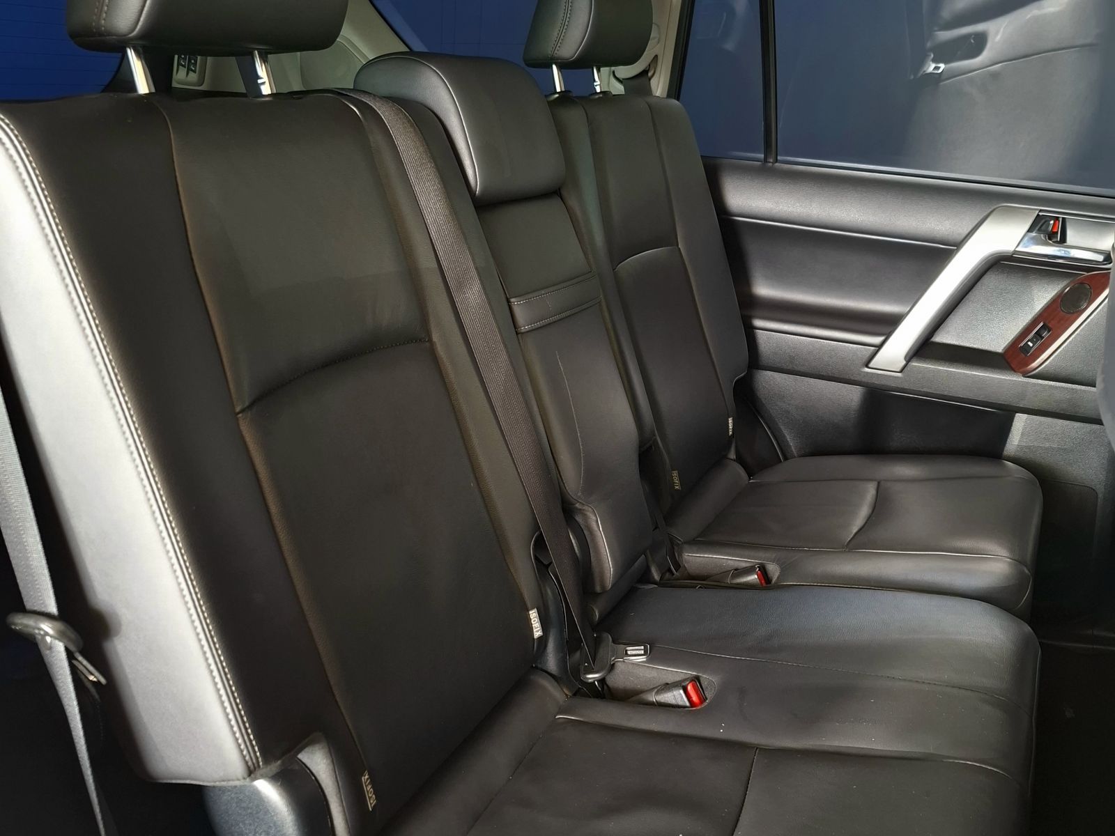 2015 Toyota Prado photo 8