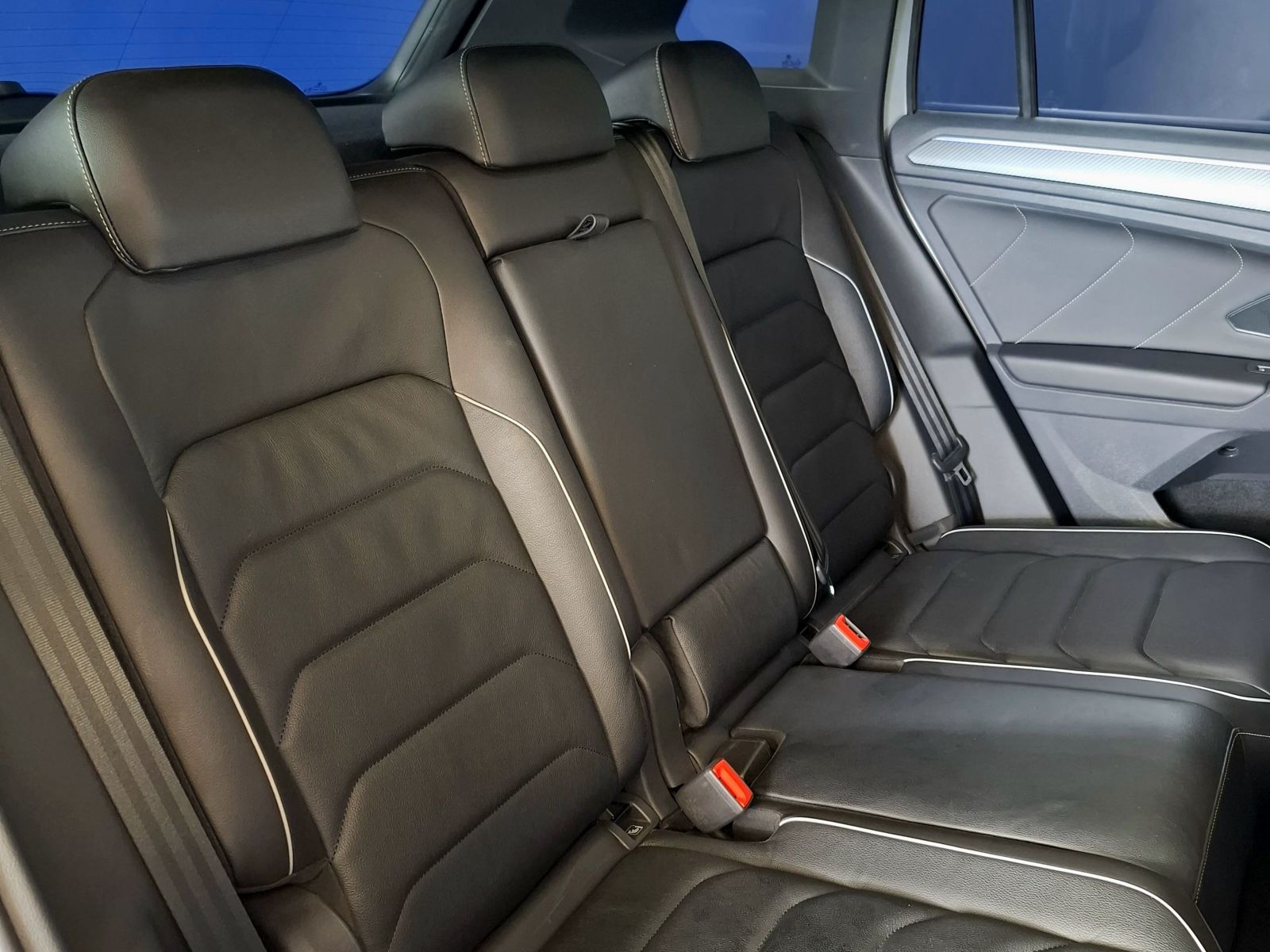 2022 Volkswagen Tiguan photo 8