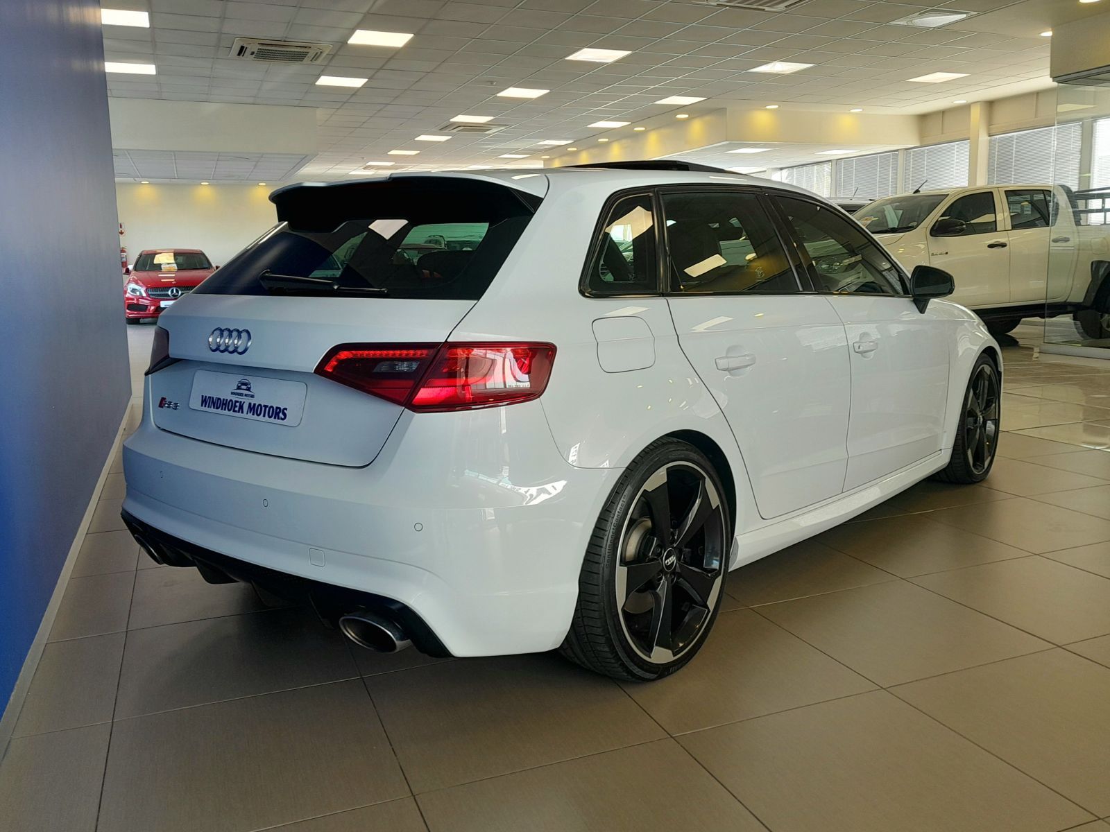 2016 Audi RS3 photo 4