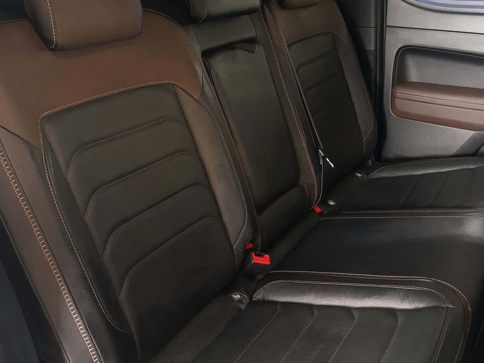 2024 Volkswagen Amarok photo 8