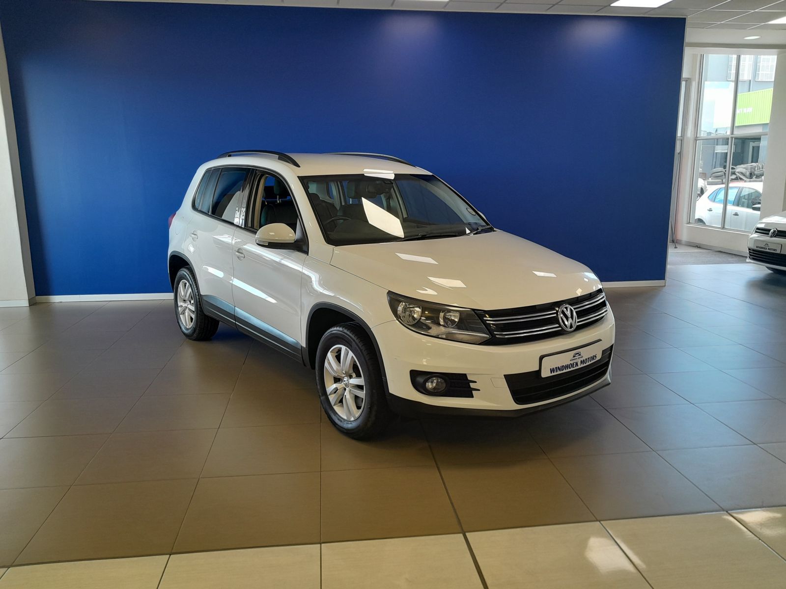 2016 Volkswagen Tiguan photo 2