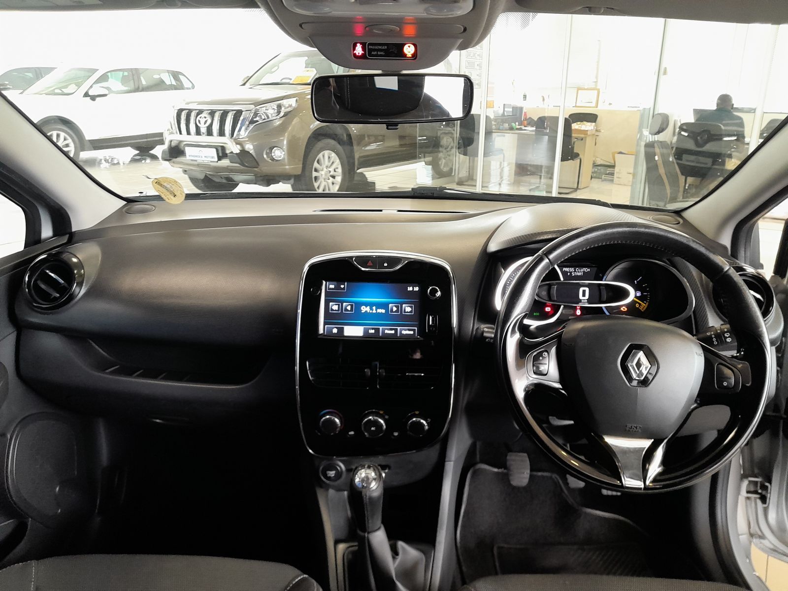 2015 Renault Clio photo 7