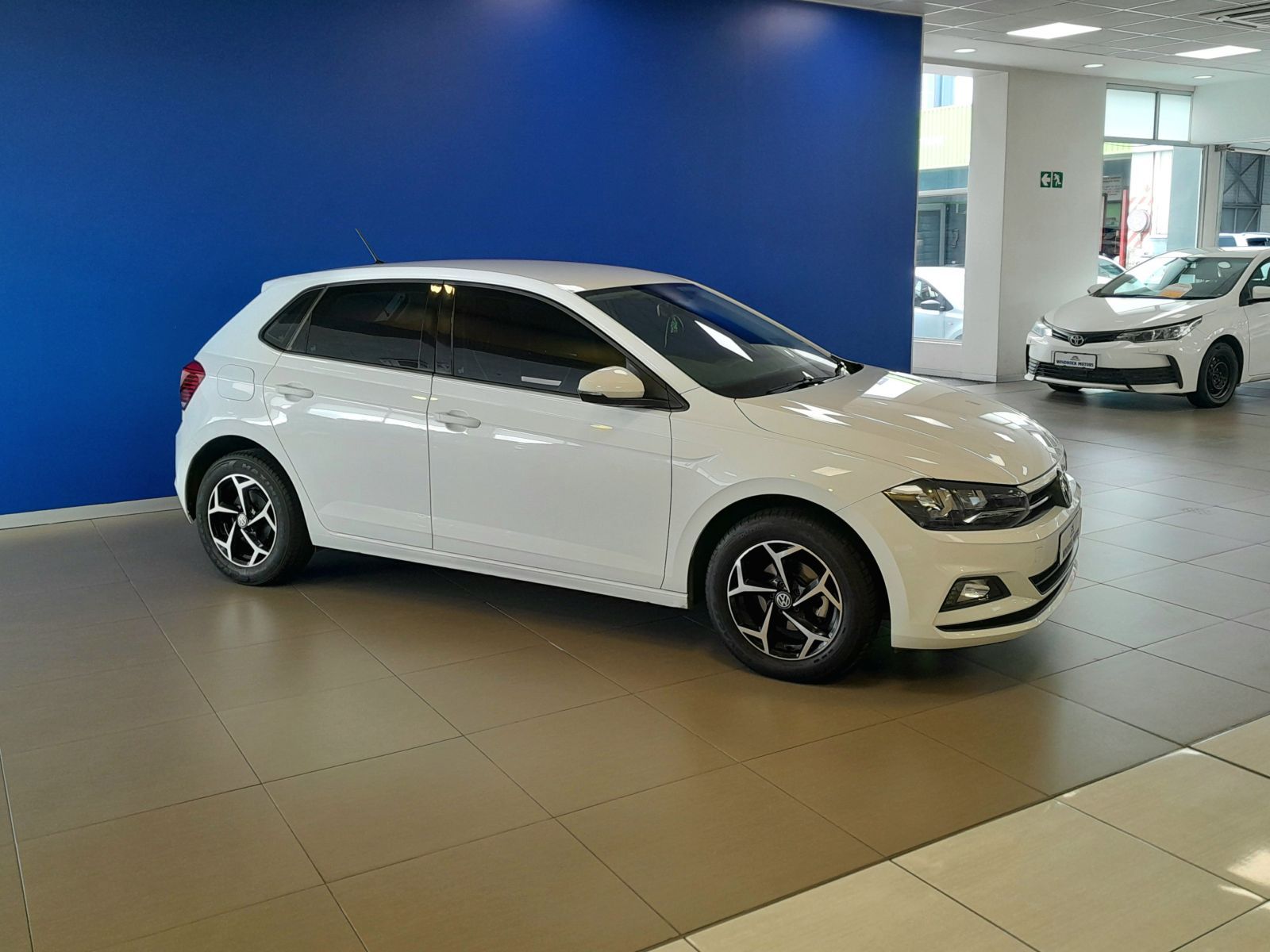 2020 Volkswagen Polo photo 3