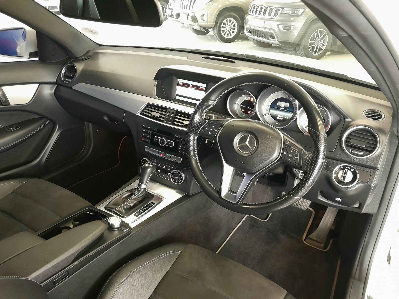 2016 Mercedes-Benz C Class photo 6