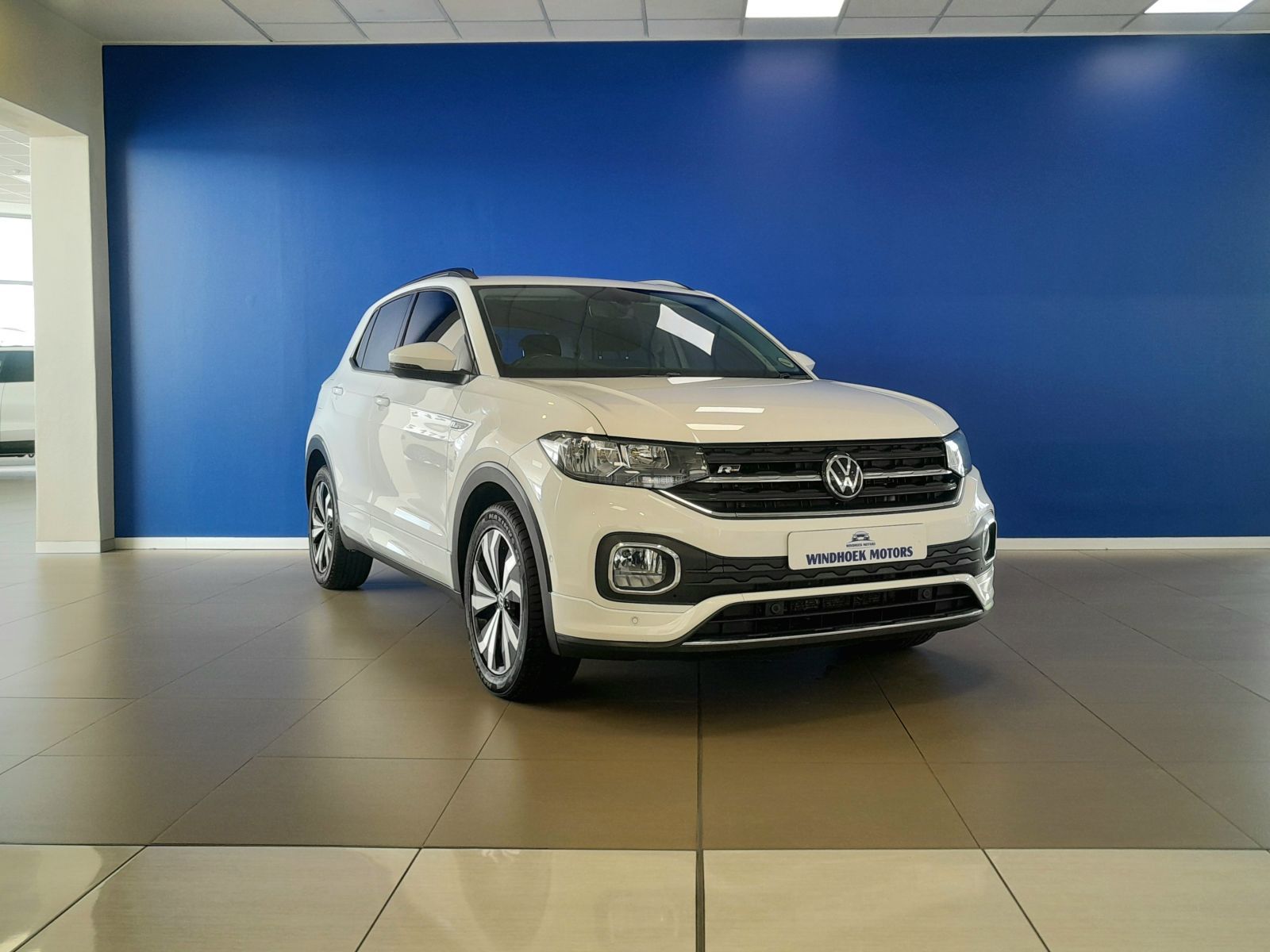 2021 Volkswagen T-Cross photo 1