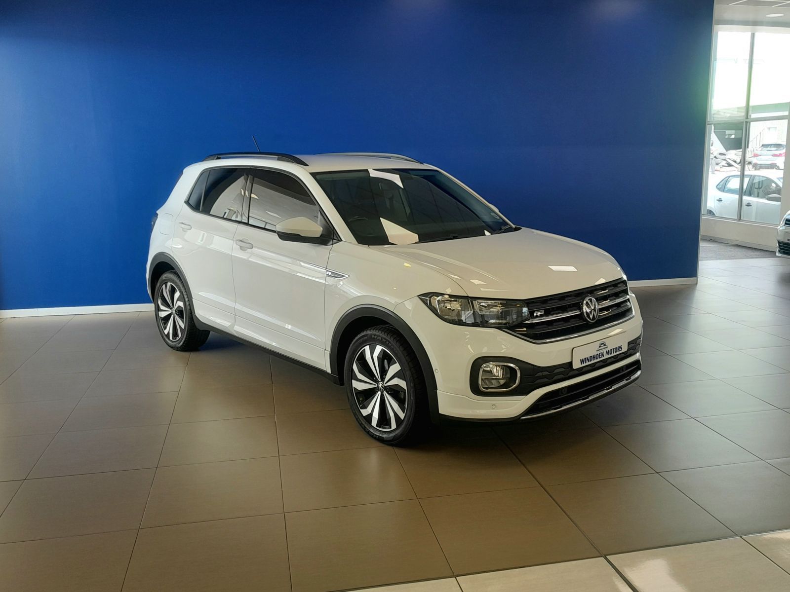 2021 Volkswagen T-Cross photo 2