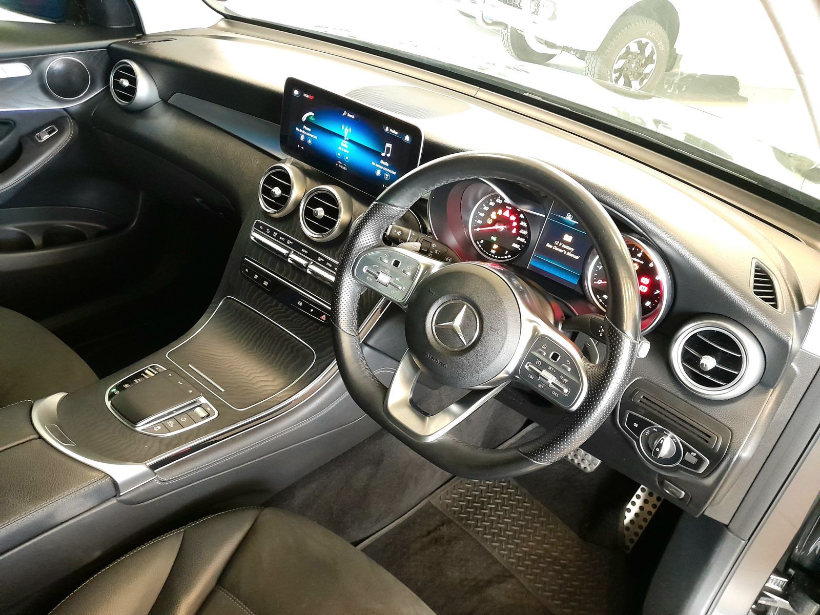 2020 Mercedes-Benz GLC photo 6